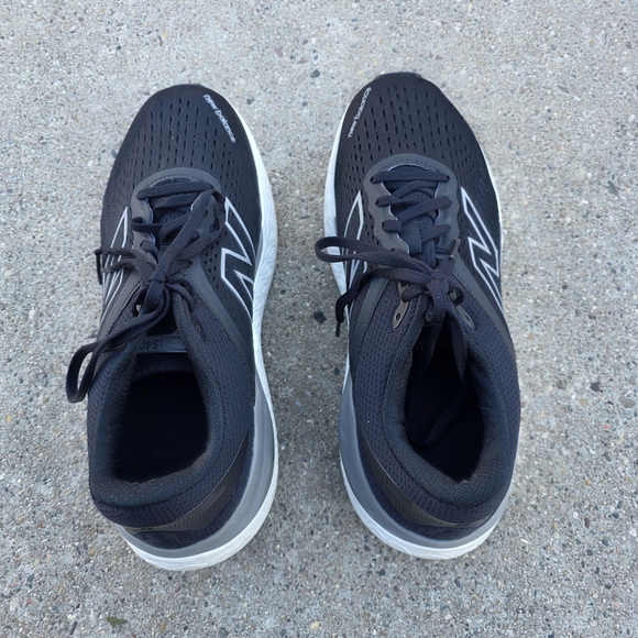 New Balance Fresh Foam 1540 X Rollbar Black and White Sneaker Women Size 10B - Picture 8 of 16